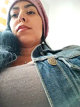 Luianna's cam snapshot