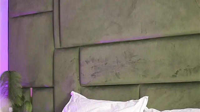 SashaLorrenz's cam snapshot