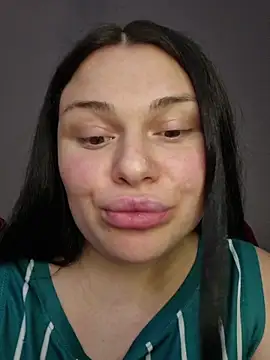 9Alice's cam snapshot