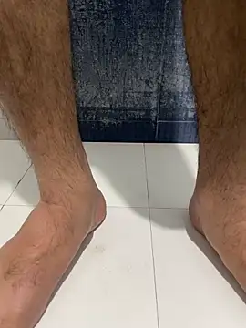 DesiHotBoy69's cam snapshot