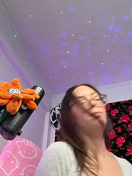 SpaceCowWhore live sex cam