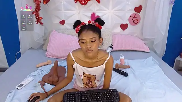 adisson_petite1 live sex cam