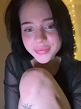 _luna_fox_'s cam snapshot