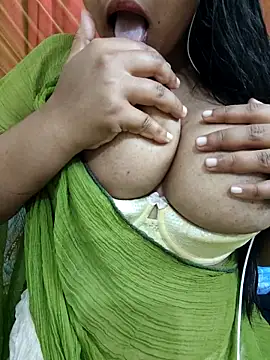 Tanisha-Sultana's cam snapshot