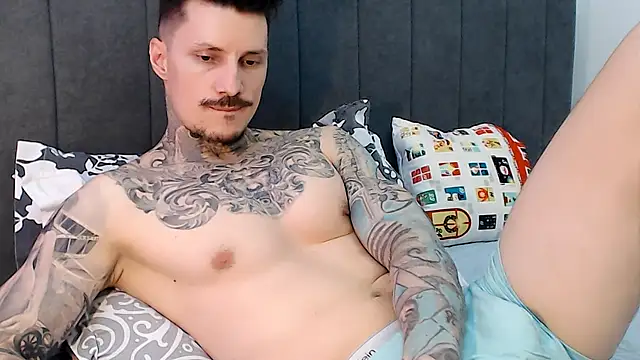 tyago_doll's cam snapshot