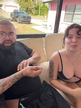 mangolini_parrocini live sex cam