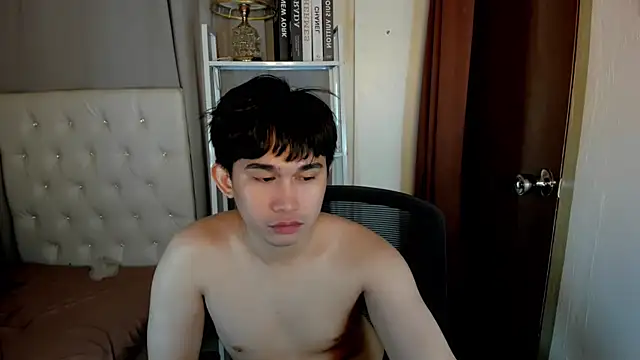 davincihugecock live sex cam