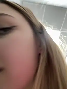 blonde_exe live sex cam