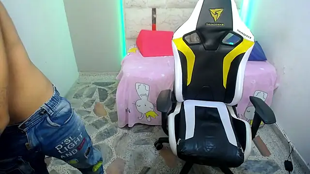 Green_XoX live sex cam