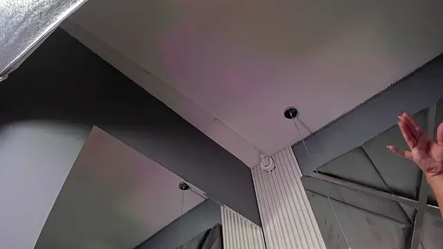 MaluDiaz live sex cam