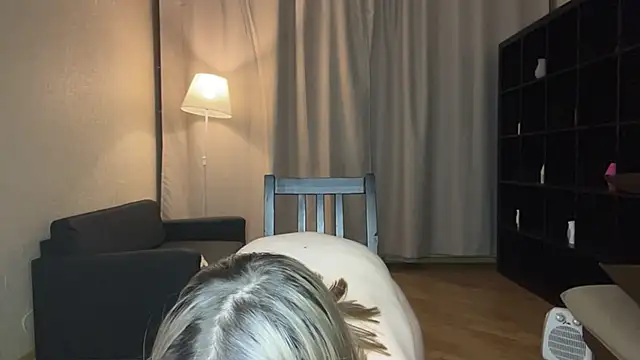 MoiraHavins live sex cam