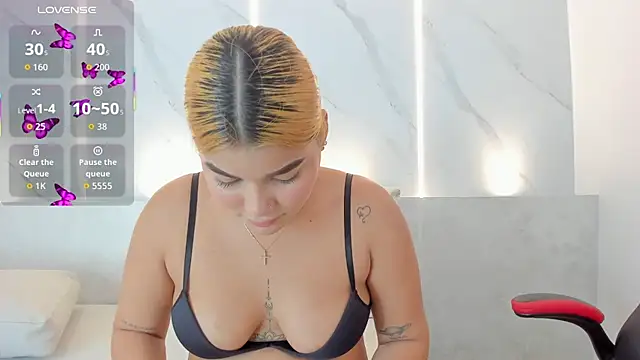 emi_savach's cam snapshot