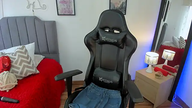 amaia_monet live sex cam