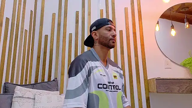 yorbymaxx live sex cam