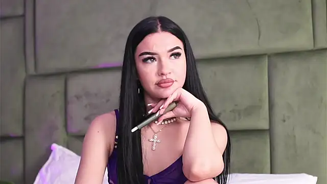 SashaLorrenz's cam snapshot