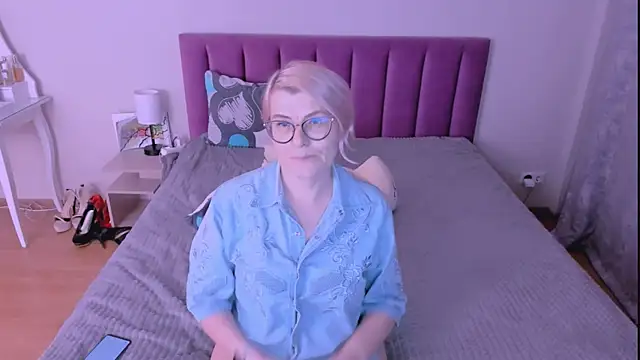 sabrinamacmarren's cam snapshot