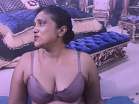 IndianSexyLady20's cam snapshot