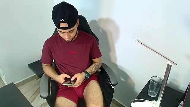 Xanderstone00's cam snapshot