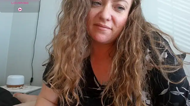 julimonroe live sex cam