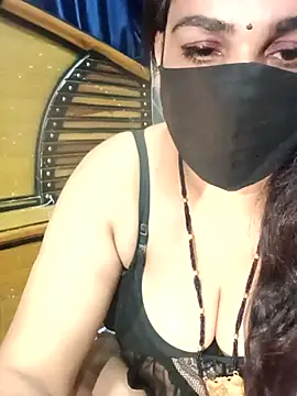 01Mona's cam snapshot