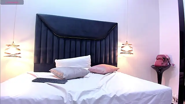 EmilyKartters's cam snapshot