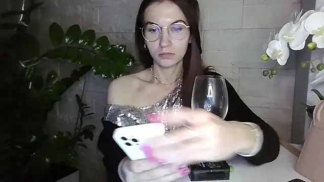 JuliaLovely's cam snapshot