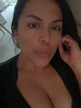 Emma_Sanz__'s cam snapshot