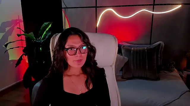 Gia_Mazzon live sex cam