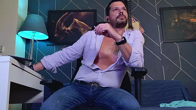 ChrisKox live sex cam