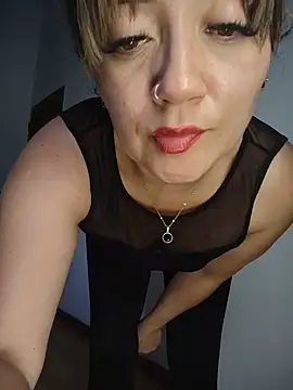 tata_sanz_ live sex cam