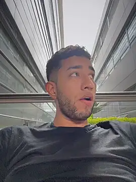 liam_bronw's cam snapshot