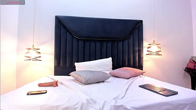 EmilyKartters's cam snapshot