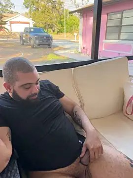 mangolini_parrocini live sex cam