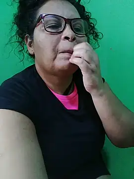 Amarantha25's cam snapshot