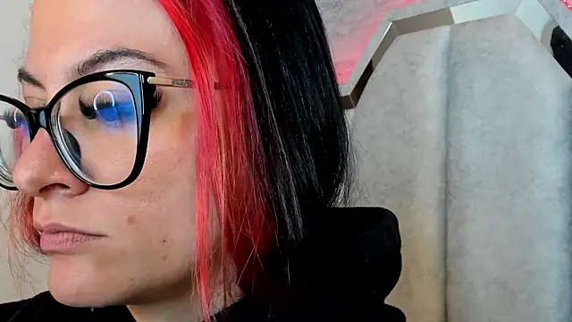 Zami_Escobar_of's cam snapshot