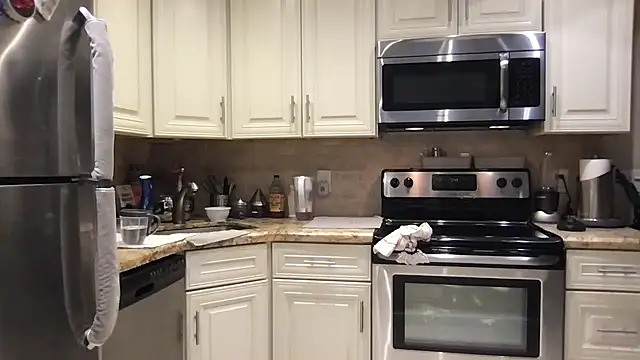 BigGuyMuscle live sex cam