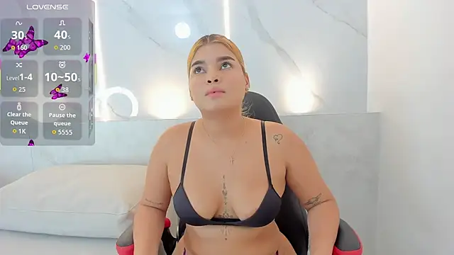 emi_savach's cam snapshot