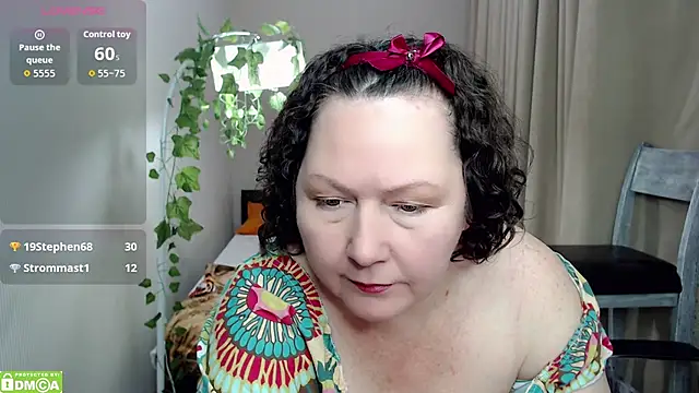 milf_hornys's cam snapshot