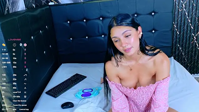 _ArianaToroo's cam snapshot