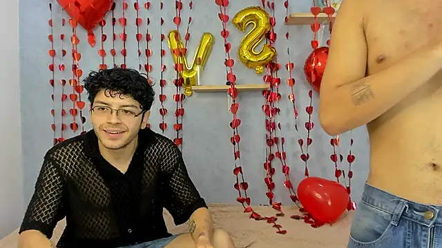 Eliotkinky live sex cam