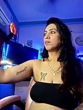 Love_Beauty01's cam snapshot