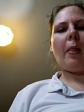 xxSexyBushLinnxx live sex cam