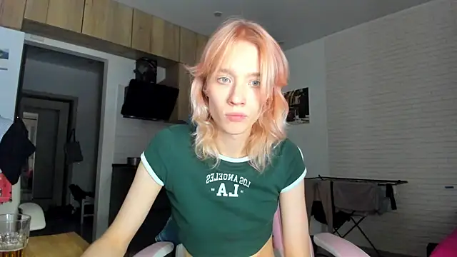 _Alice_Kitty live sex cam