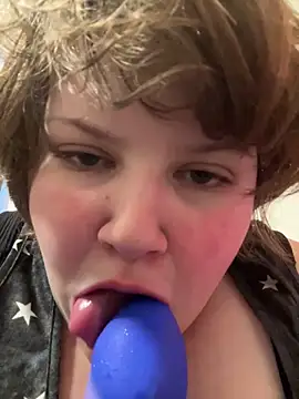 plushietoy's cam snapshot