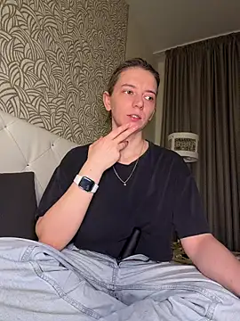 Take_Me_Awayy's cam snapshot