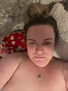 Piper_Milf_36's cam snapshot