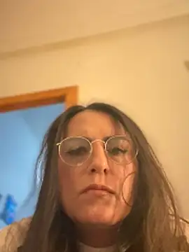 Chic_desire live sex cam