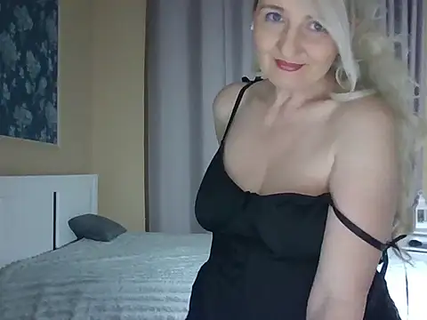 MELISSALive live sex cam