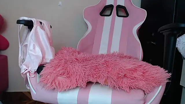 Gianna_cute_ live sex cam