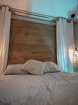 halaaa_1's cam snapshot